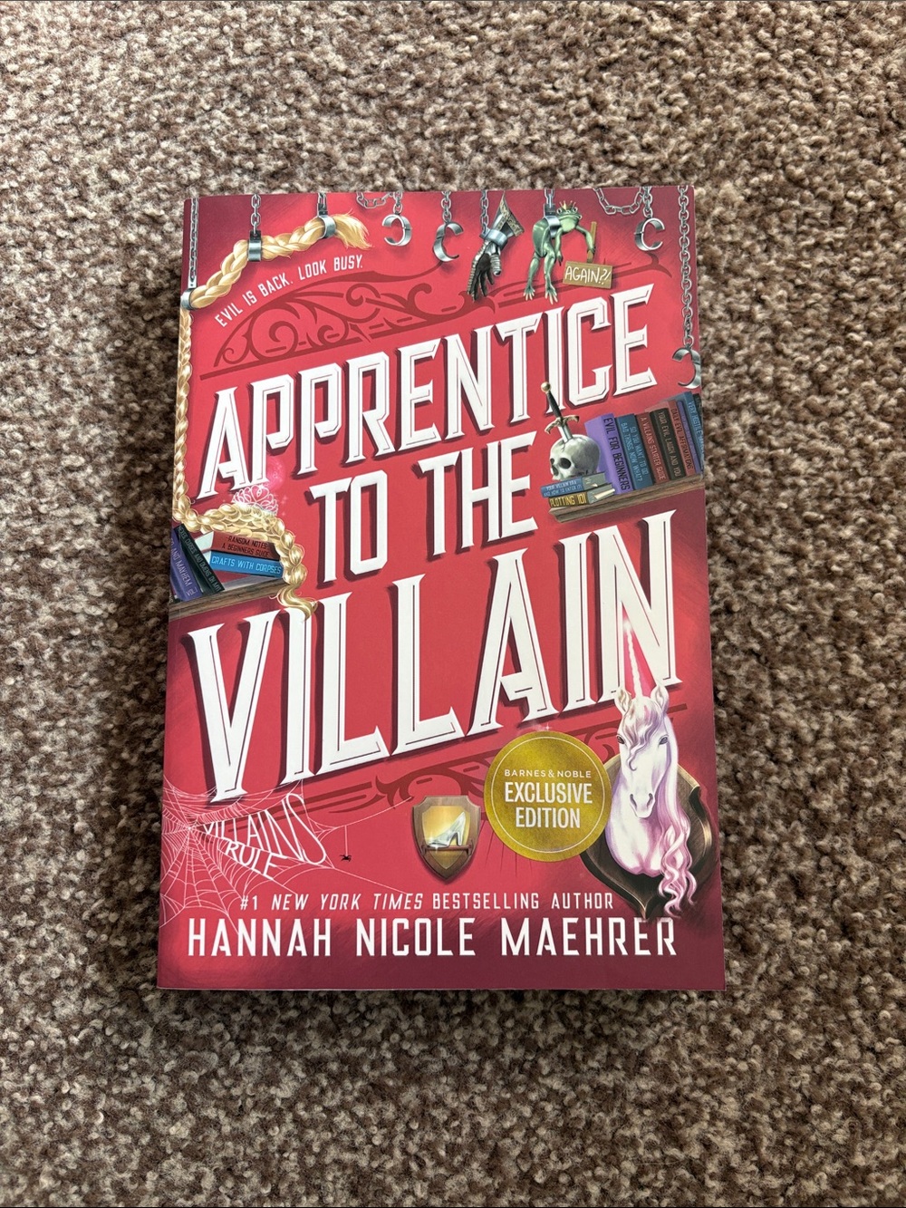 apprentice to the villain by hannah nicole maehrer barnes & noble exclusive